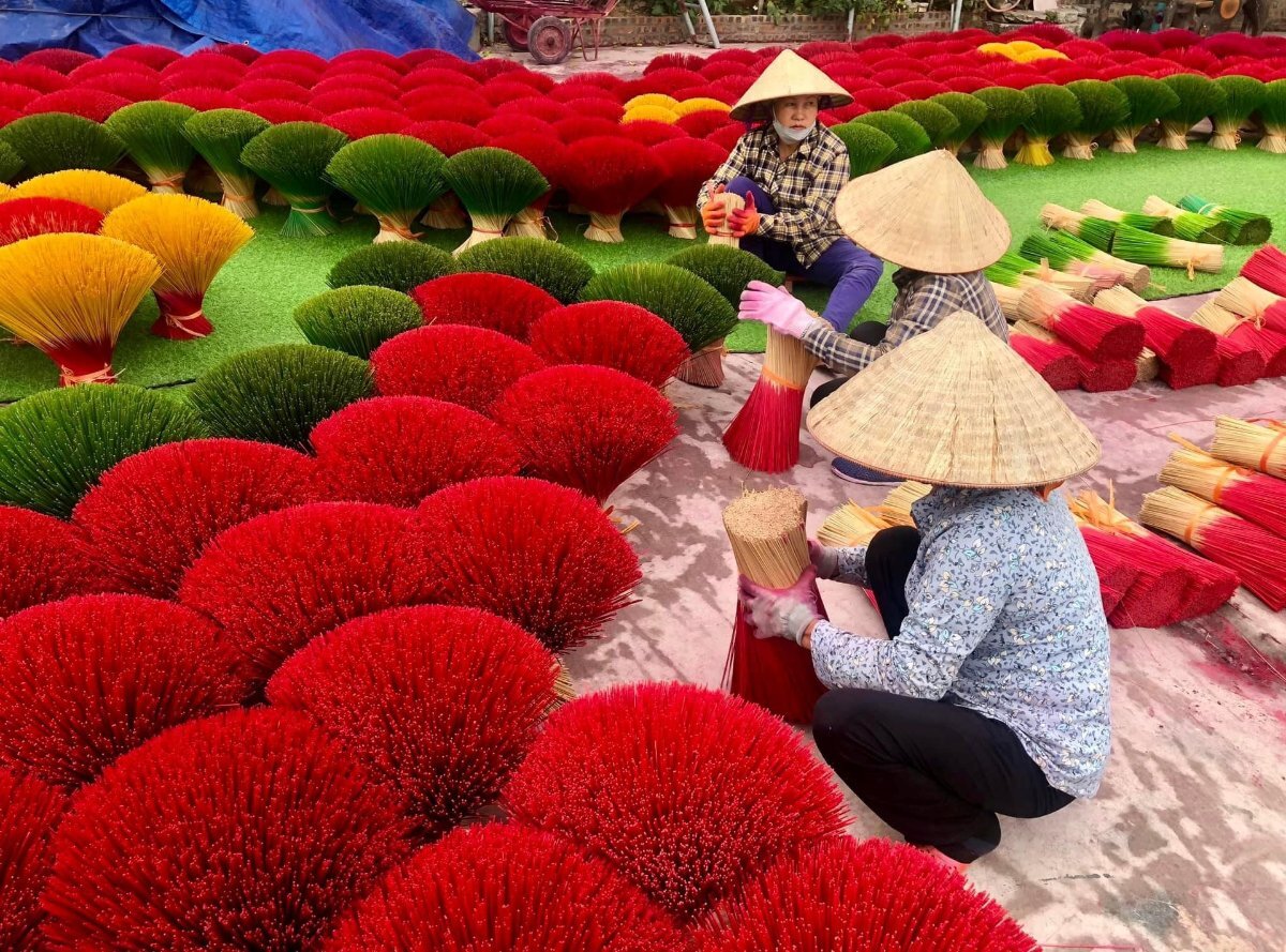 Hanoi Travel Guide Quang Phu Cau Incense Village In Hanoi 2024