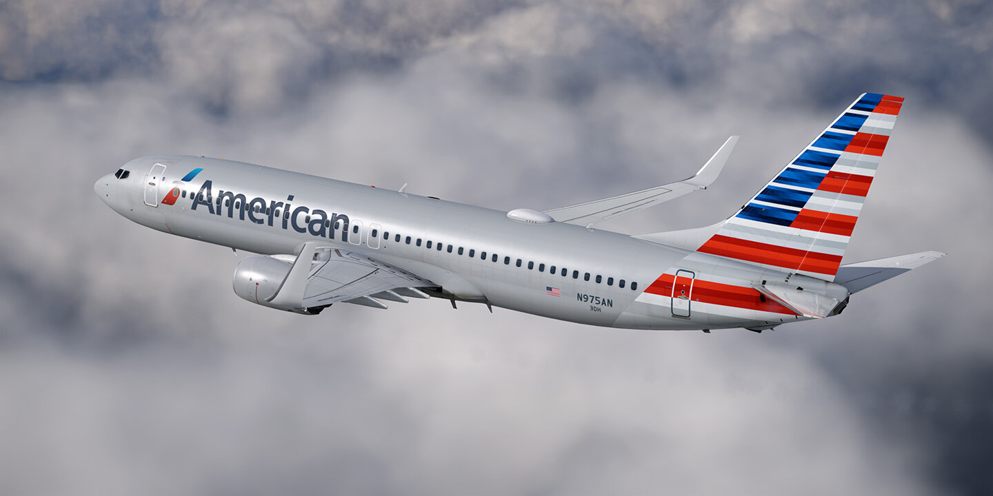 American Airlines PACK in 8K for v2 - 737-800 - Threshold