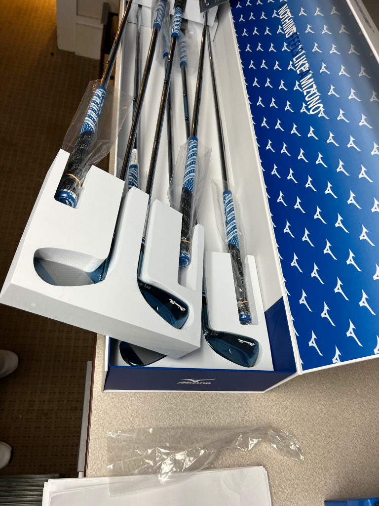 Mizuno Pro 221 LE BLUE - Equipment - GolfWRX