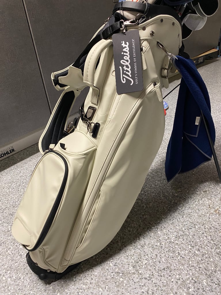 New 2023 Linkslegend Member Bag in hand pics! - Golf Bags/Carts