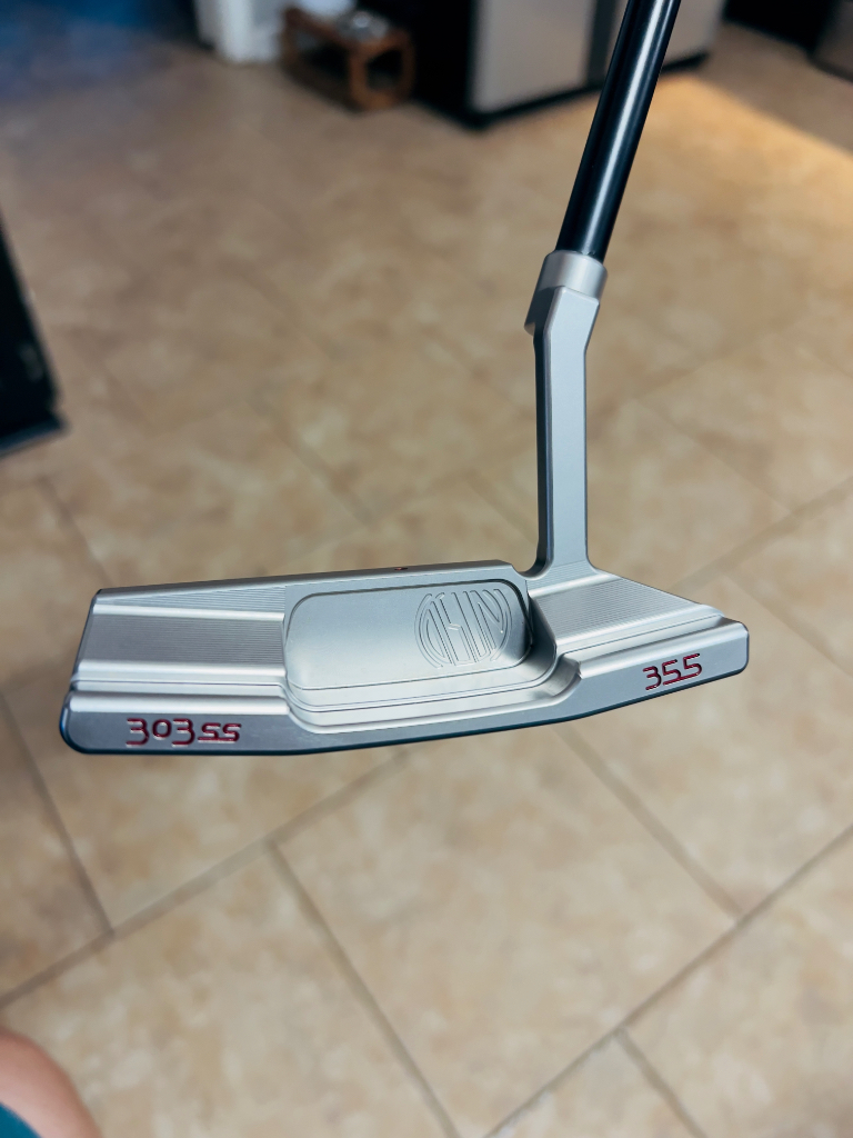 TaylorMade übernimmt Logan Olson Putter
