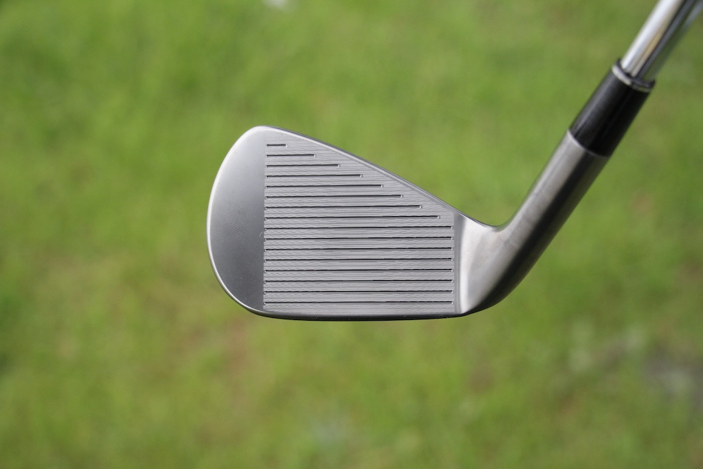 Lucas Glover going to test black Srixon ZX5 & ZX7 irons - 2024
