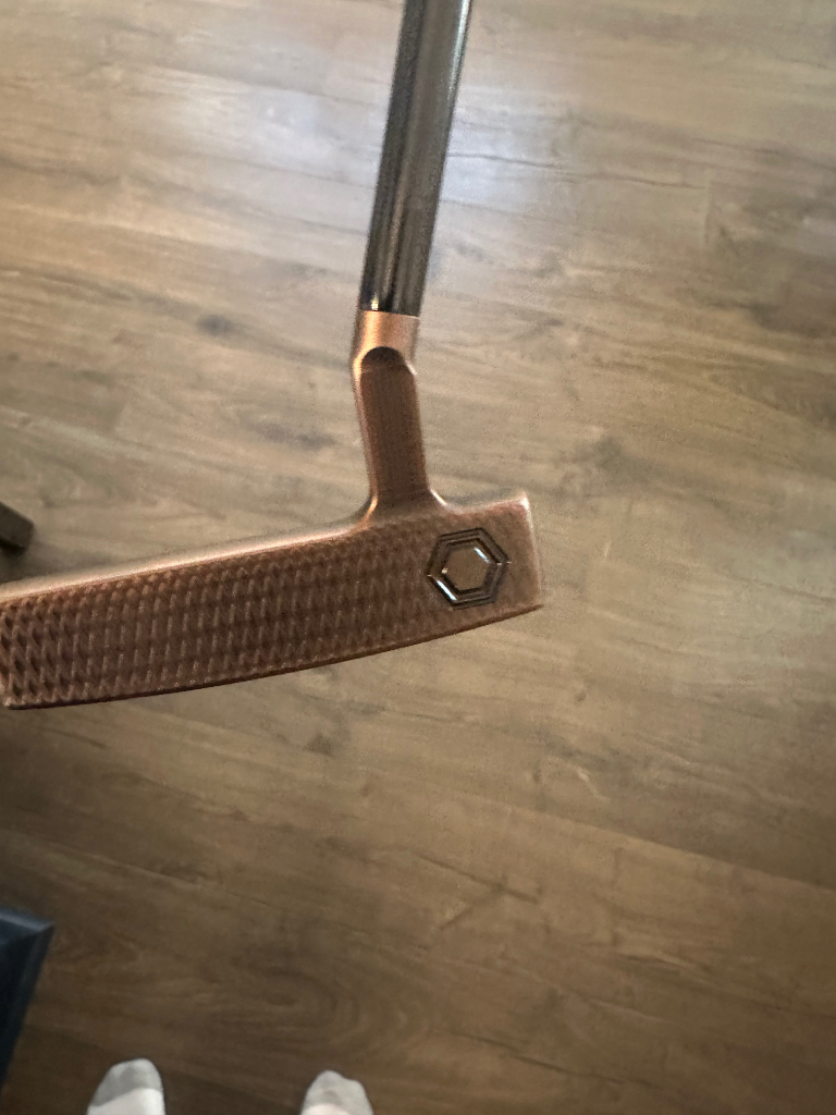 34” Bettinardi BB48 putter studio reserve violet haze finish - For