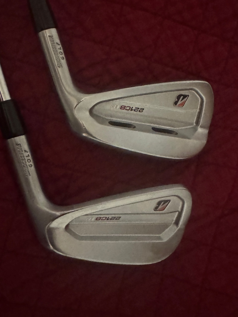 BRAND NEW in box, unhit Mizuno JPX 923 Forged 4-P w/Nippon Modus