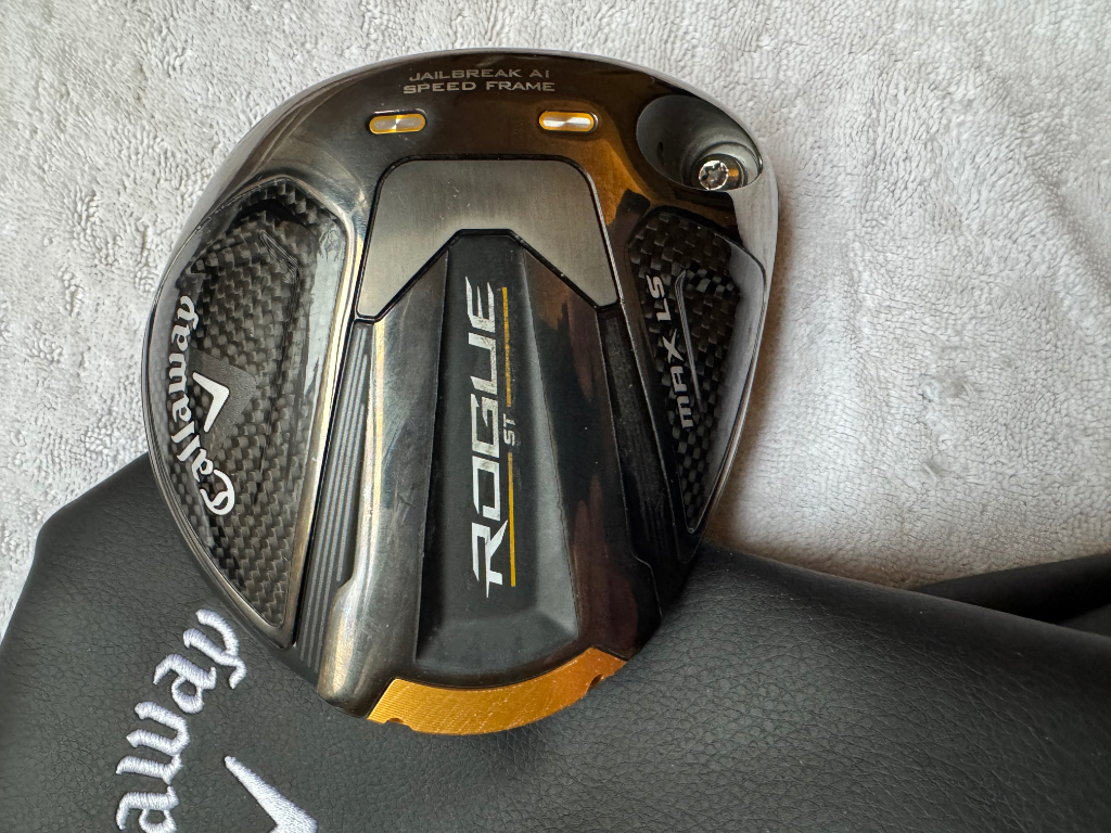 Excellent condition Callaway Rogue ST Max LS driver head (9 degree