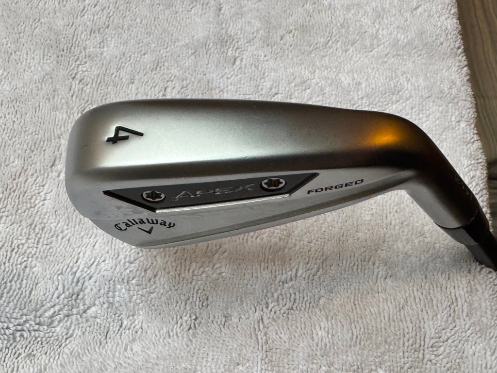 Excellent condition Callaway Rogue ST Max LS driver head (9 degree