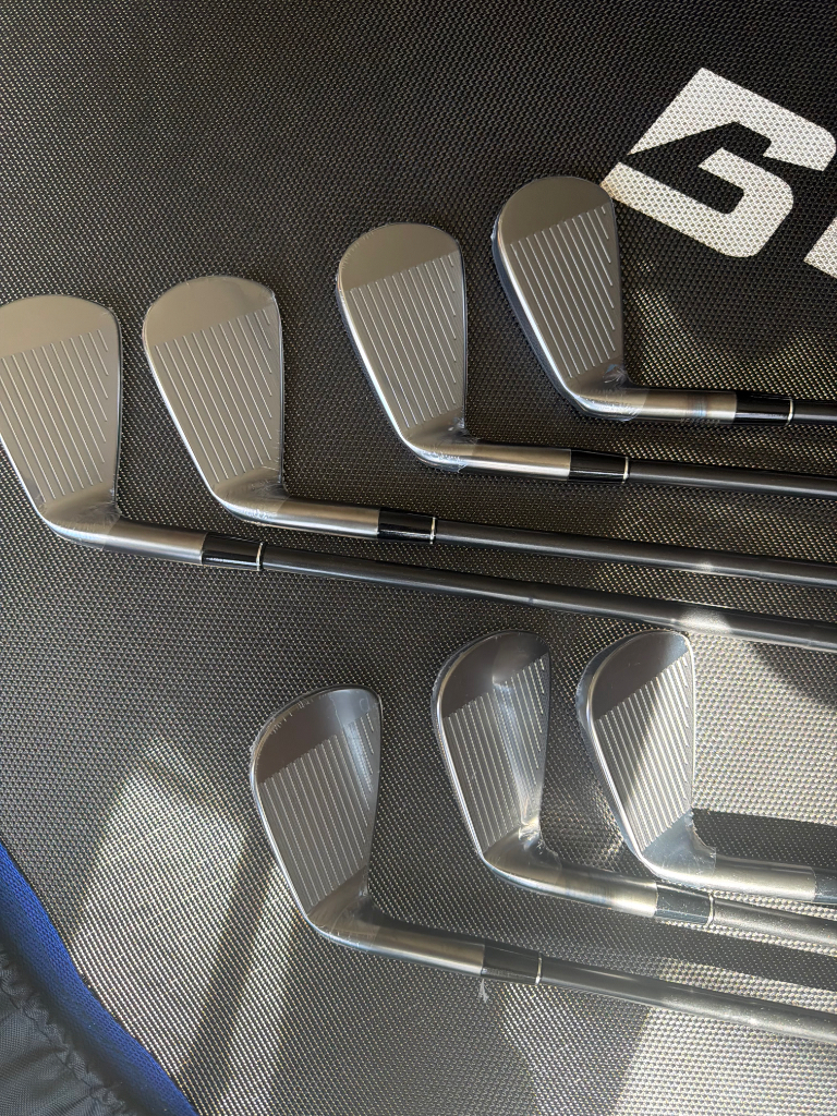 Limited Edition Srixon Blackout ZXi7 Irons (4-P) - BNIP - For Sale