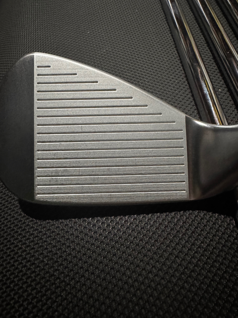 Srixon z forged ll 6-pw used once px 6.0, Titleist GT2 hybrid 18