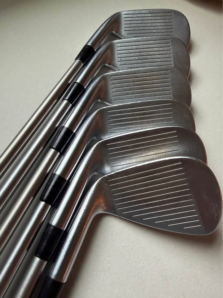 Mizuno JPX 923 Tours / Mizuno T1 Wedges / Srixon ZX MKII 2-Iron