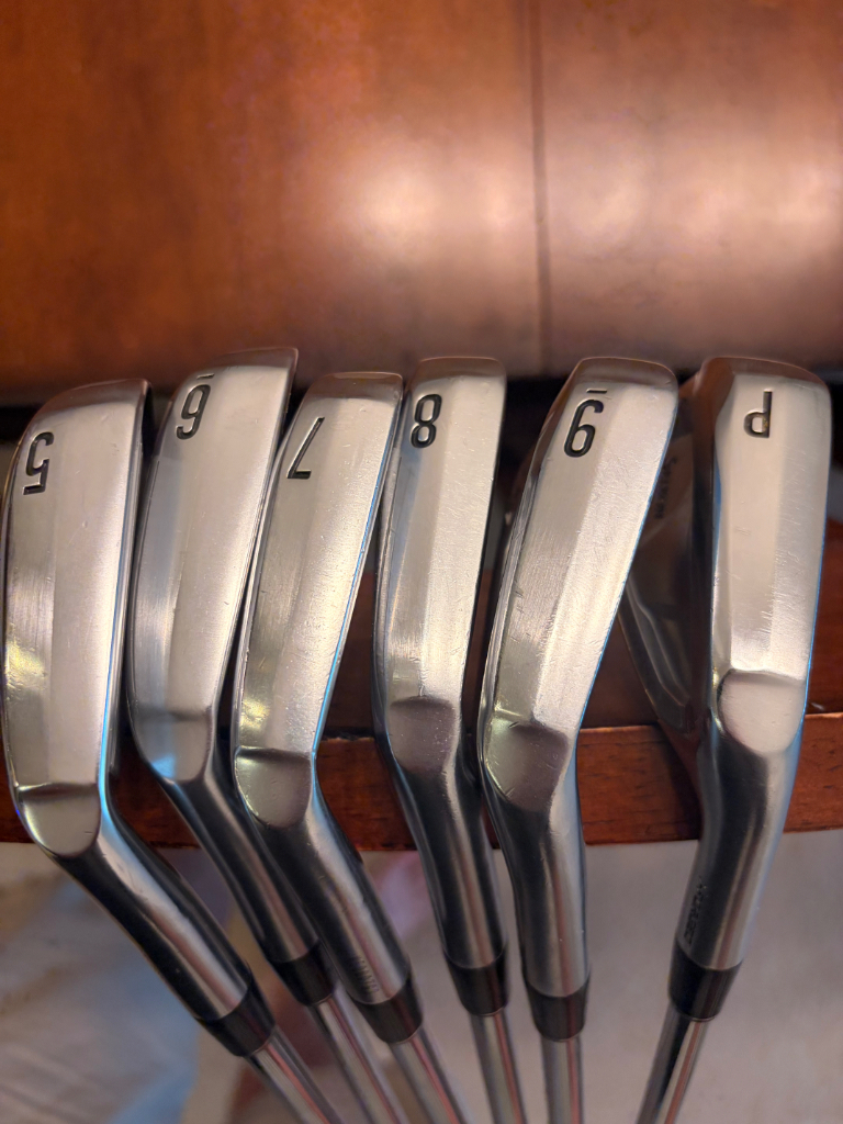 Srixon zxi5/zxi7 combo set and Ventus shafts - Classifieds- For