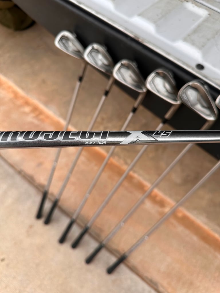 TSR2 8 Degree, Tensei 1K Black 65x. Srixon ZX7 Gunmetal/Black with