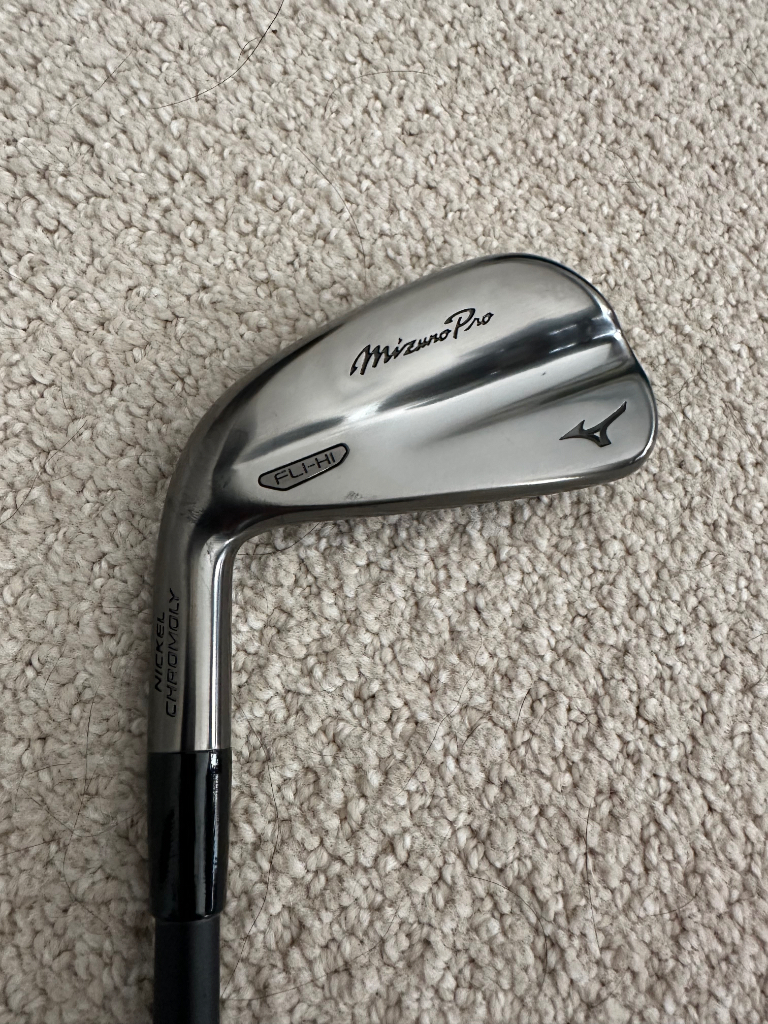 Titleist GT3 9 degree driver head only added! Srixon ZXi5 4-iron