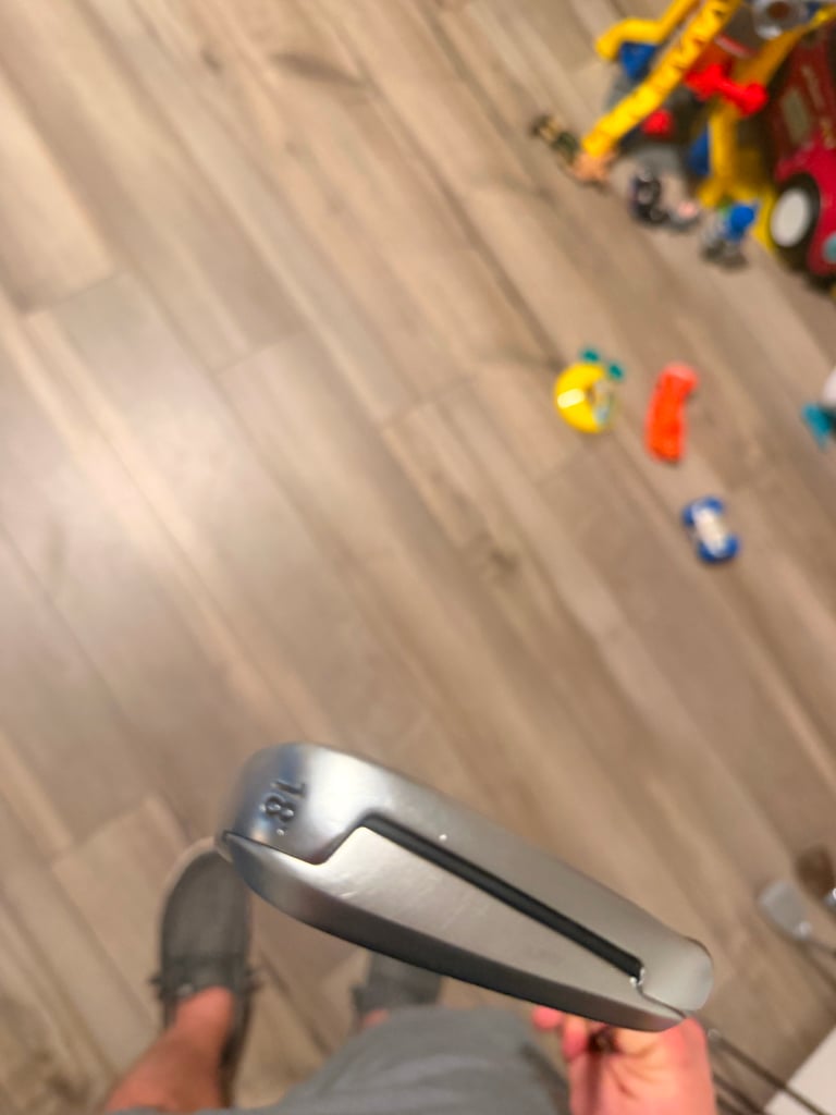 item added! 🔥 🔥Srixon ZXI 10.5 w/Ventus blue velo + 6x, Cally UT