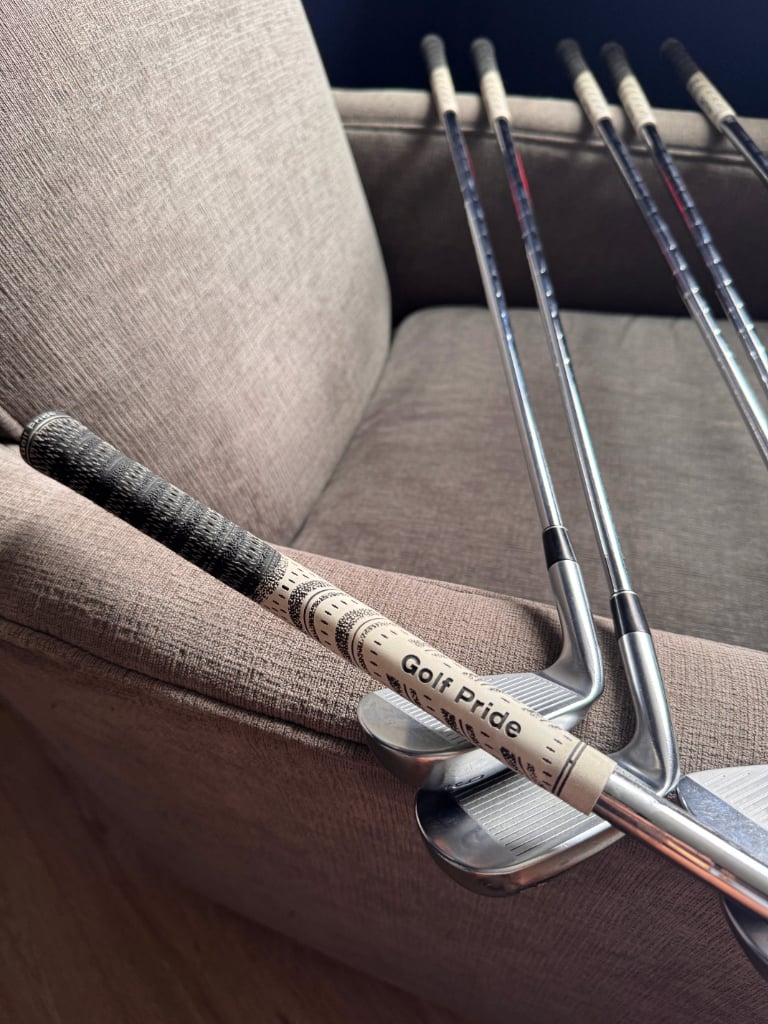 ぽんページ Srixon ZX5 4-PW Nippon N.S. Pro Modus3 tour 105 stiff