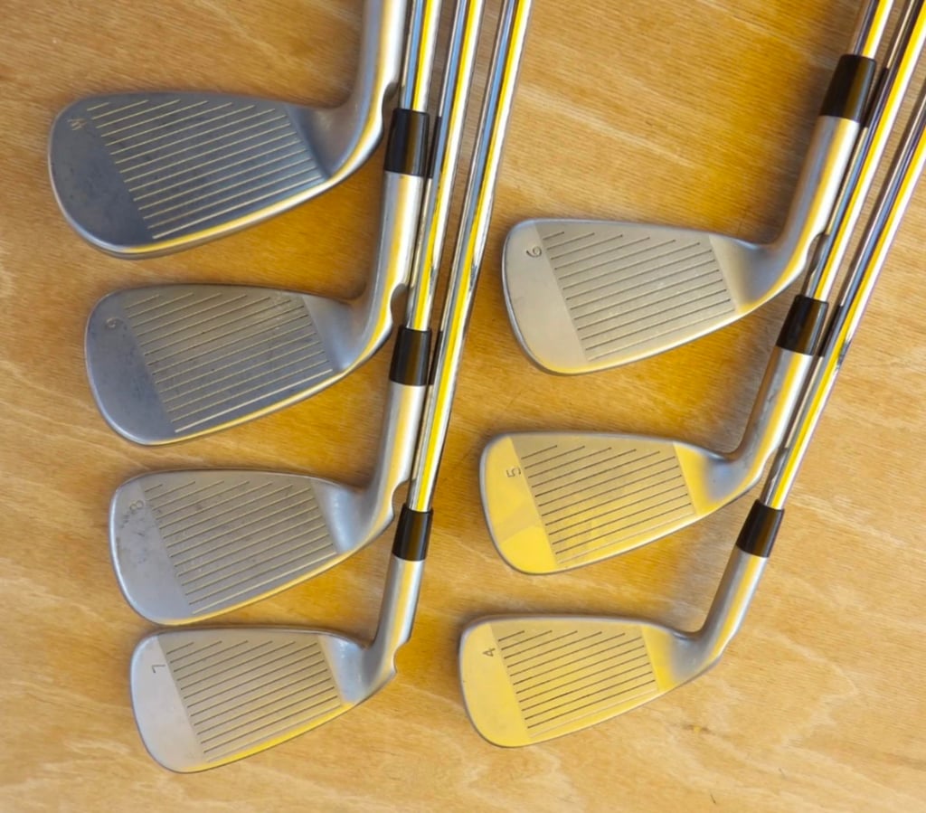 PING G400 19°　22°　2本セット　DGx100 2 Beautiful Iron Sets Ping G400 and Srixon ZX4/ZX5 Combo Set