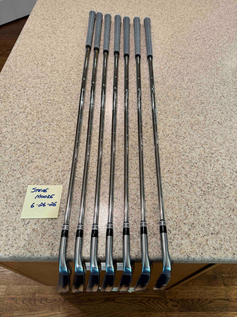 Cobra 3DP X Irons 5-GW KBS Tour Lite S - Fujikura Axiom 105X 4-GW