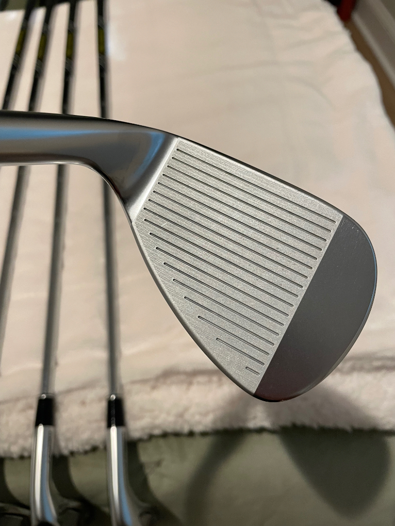 Zxi5 Irons 5-GW. DG Mid 100 R300 $850 - Classifieds- For Sale