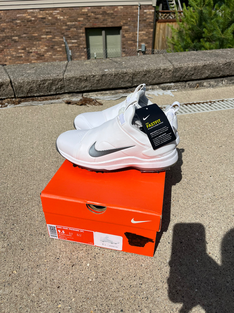 Brand New Nike Tour Premiere White/Silver 9.5 Wide - Classifieds