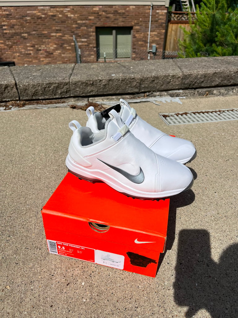 NIKE Tour Premiere Wide White ゴルフ26.5cm Brand New Nike Tour Premiere White/Silver 9.5 Wide - Classifieds