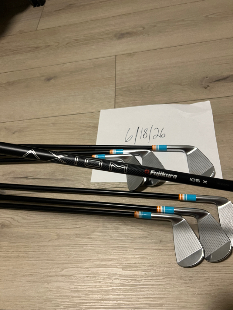 Srixon ZX7/Z-Forged axiom 105X, Tour Issue Callaway Apex UT 20