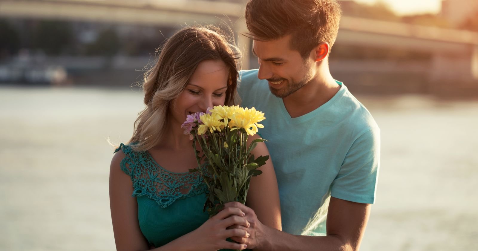 10 Ways to Make Girlfriends Day Unforgettable - Dating - eNotAlone
