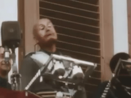 benito-mussolini.gif.a743bb4f172ec2450037337c871be6ae.gif