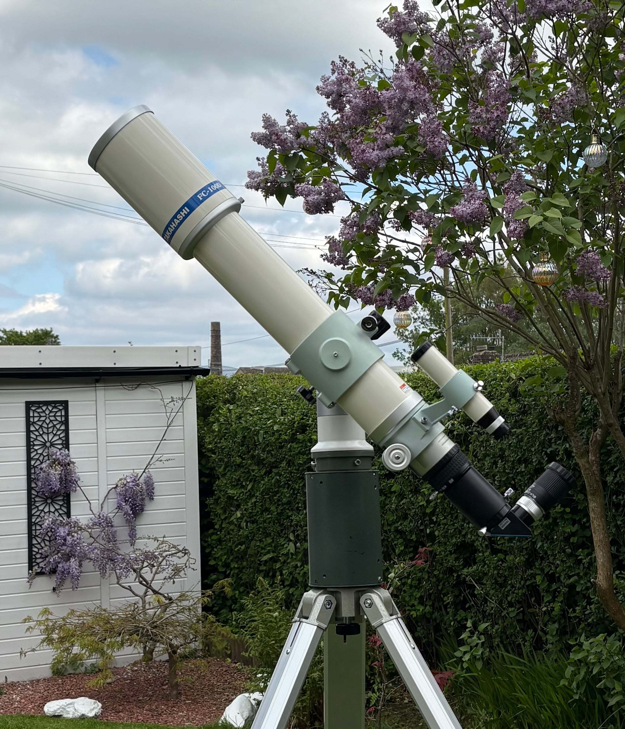 Observing and being observed  - The Astro Lounge - Stargazers