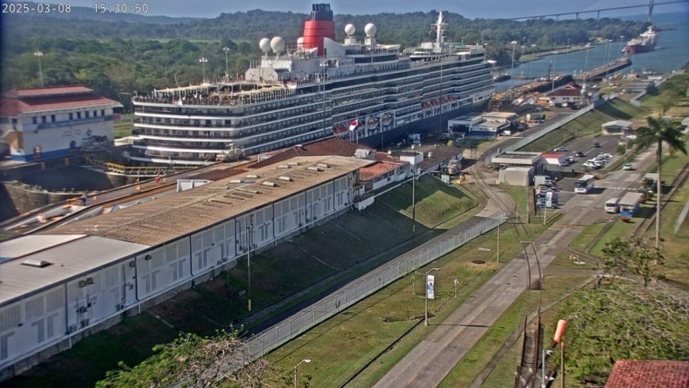 Webcam images of today's QV Panama Canal transit - Cunard Line - Cruise ...