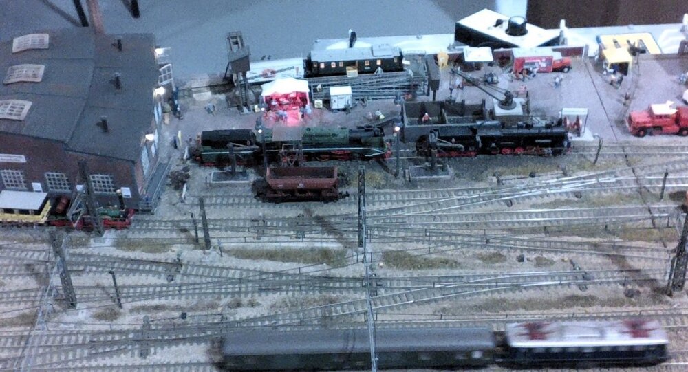 Suggestions and examples for water crane placement - Hornby TT:120