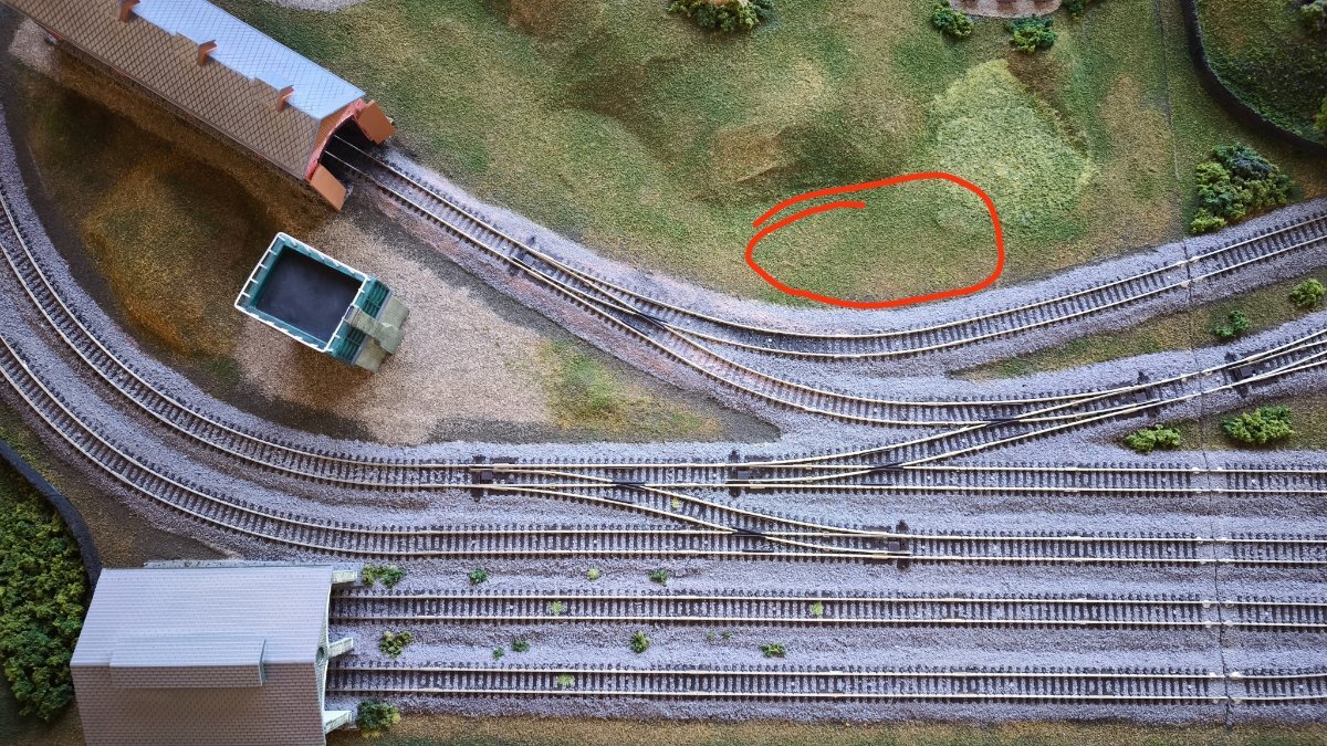 Suggestions and examples for water crane placement - Hornby TT:120
