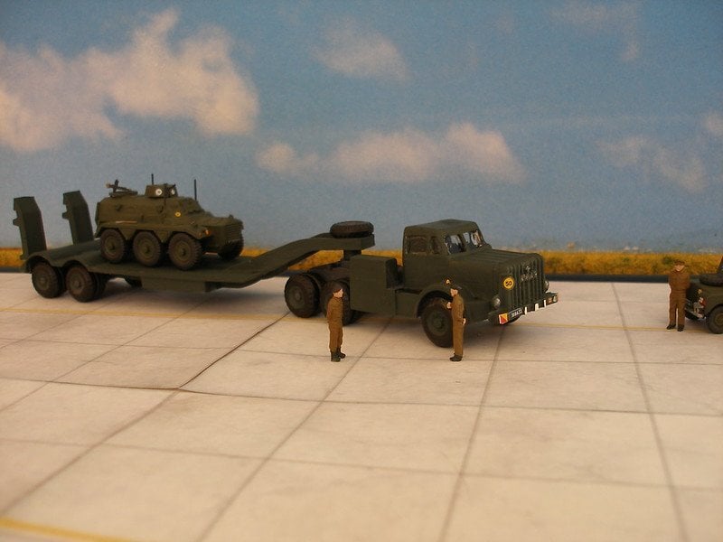 thornycroft-antar-and-centurion-tank-military-vehicles-hornby