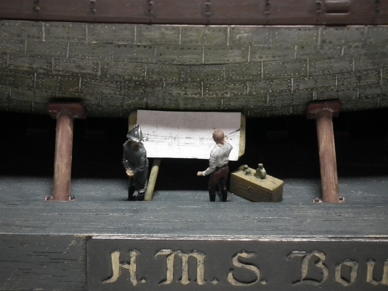 Revell Bounty 14 navy inspector visiting shipyard_1280.JPG
