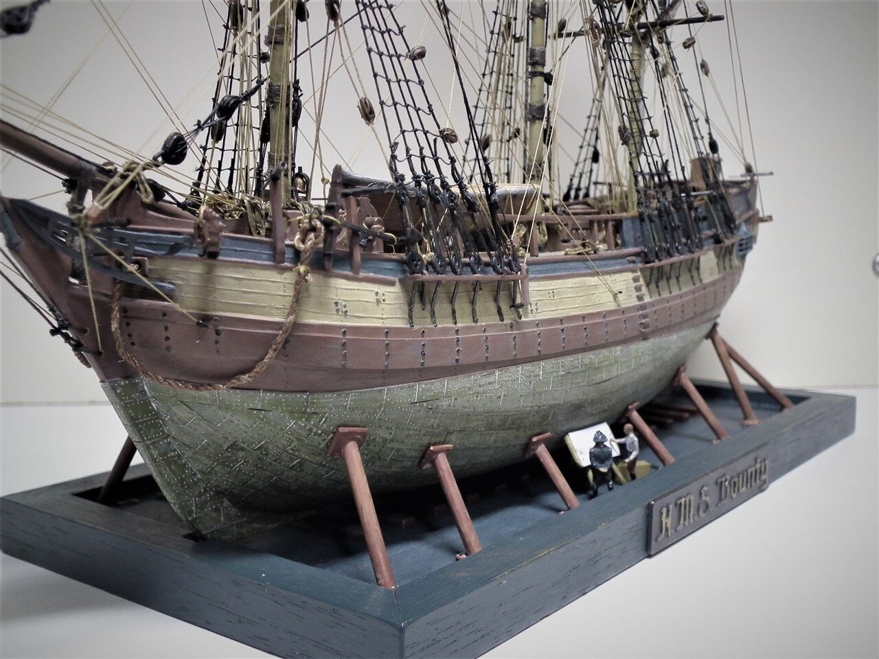 Revell Bounty 4_1280.JPG