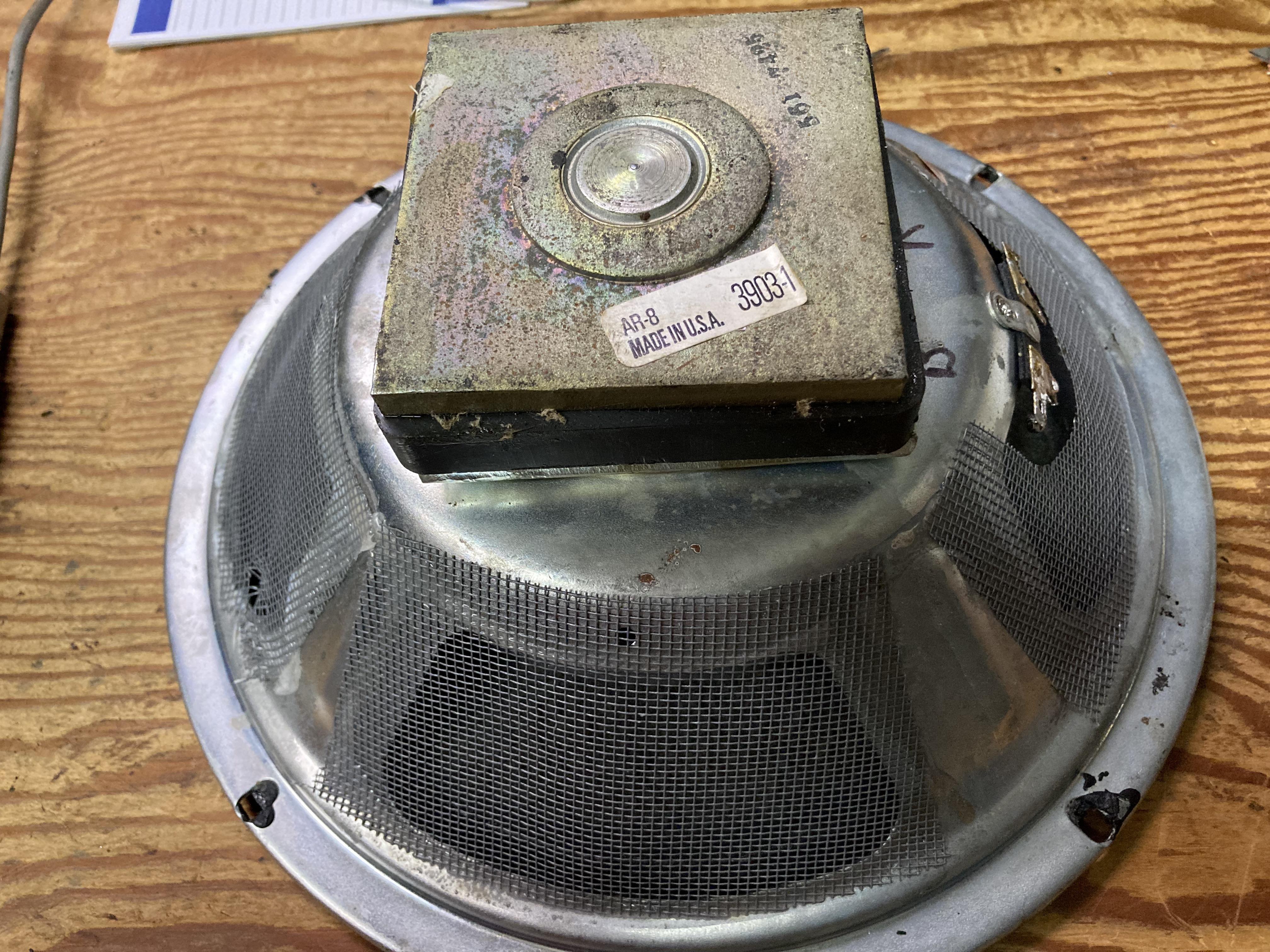 Restoring a pair of AR-8 Speakers - Acoustic Research - The