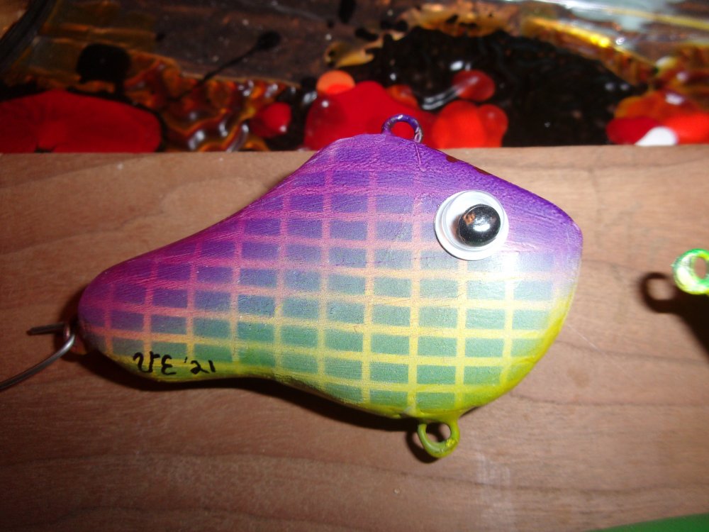 Best Brand or Type of Airbrush Paint for Painting Hard Bait Fishing Lures?  - Hard Baits - Tackle Underground