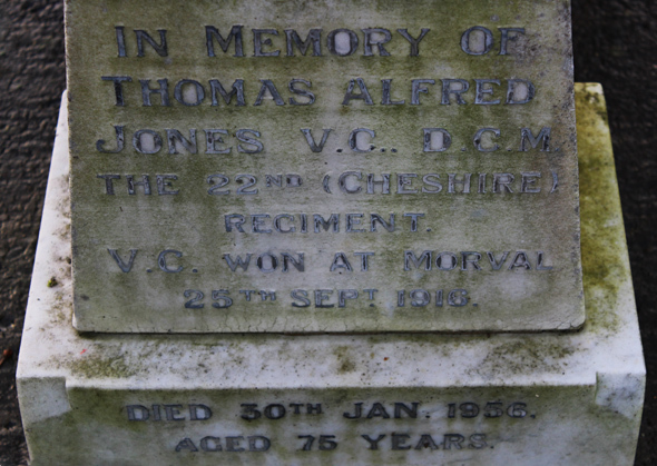 Thomas Alfred Jones VC, and Runcorn, His statue, His Grave and Runcorn ...