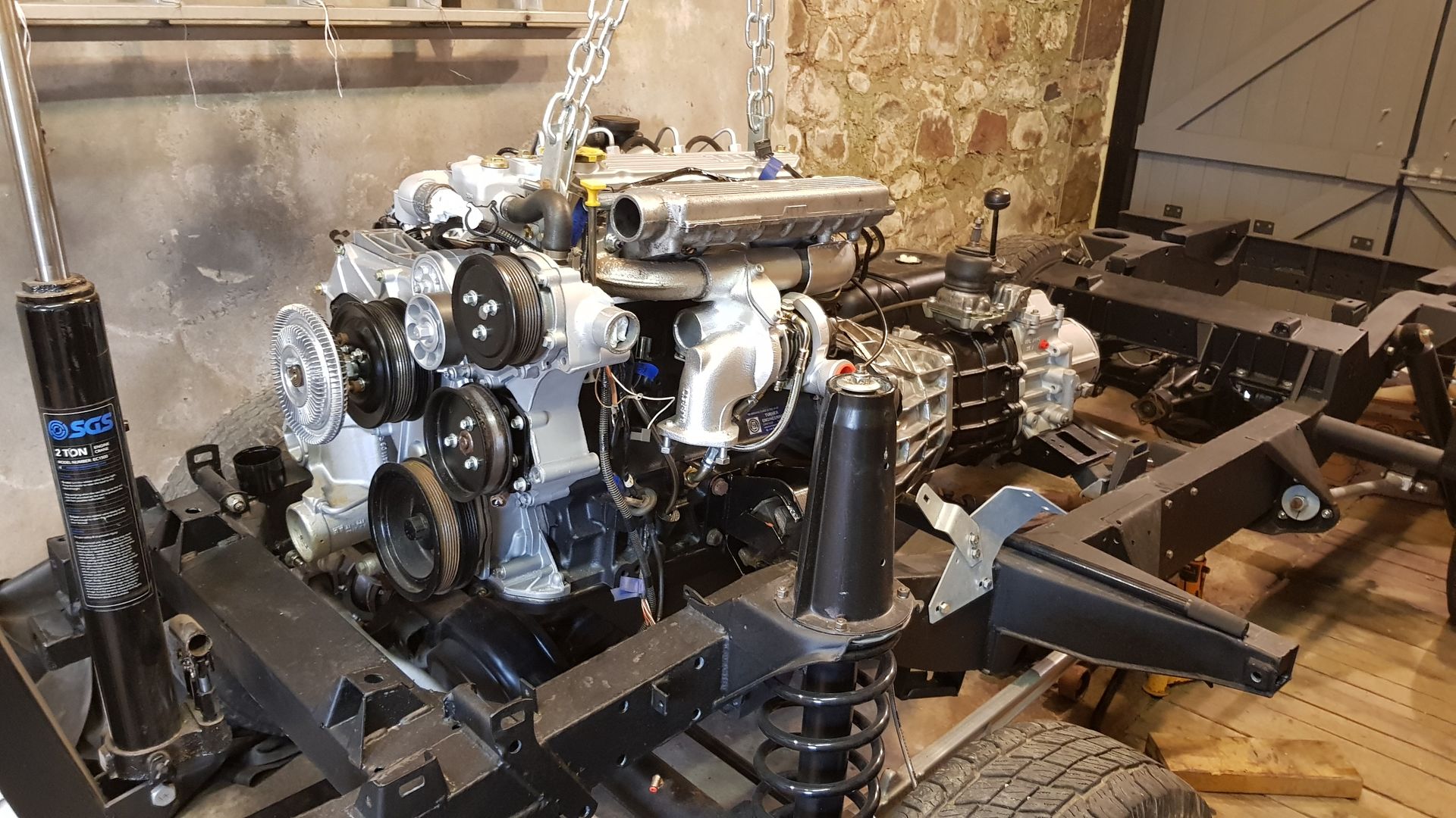 Engine and gearbox fit into chassis - Defender Forum (1983 - 2016 ...
