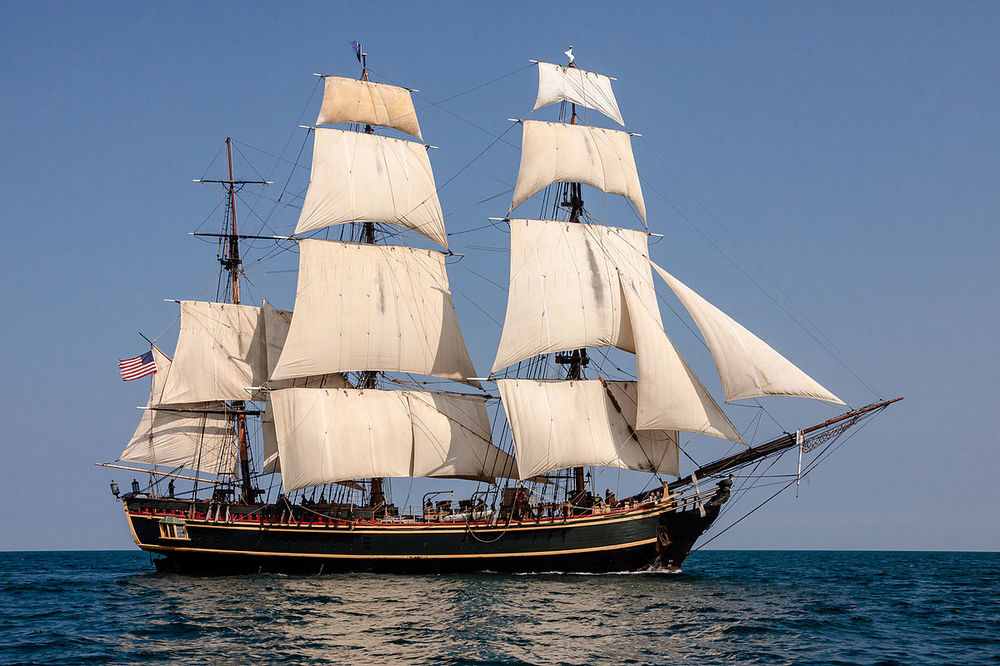 HMS_BOUNTY_II_with_Full_Sails.thumb.jpg.c95af1e6aea1236e378fc3ca978dcd16.jpg