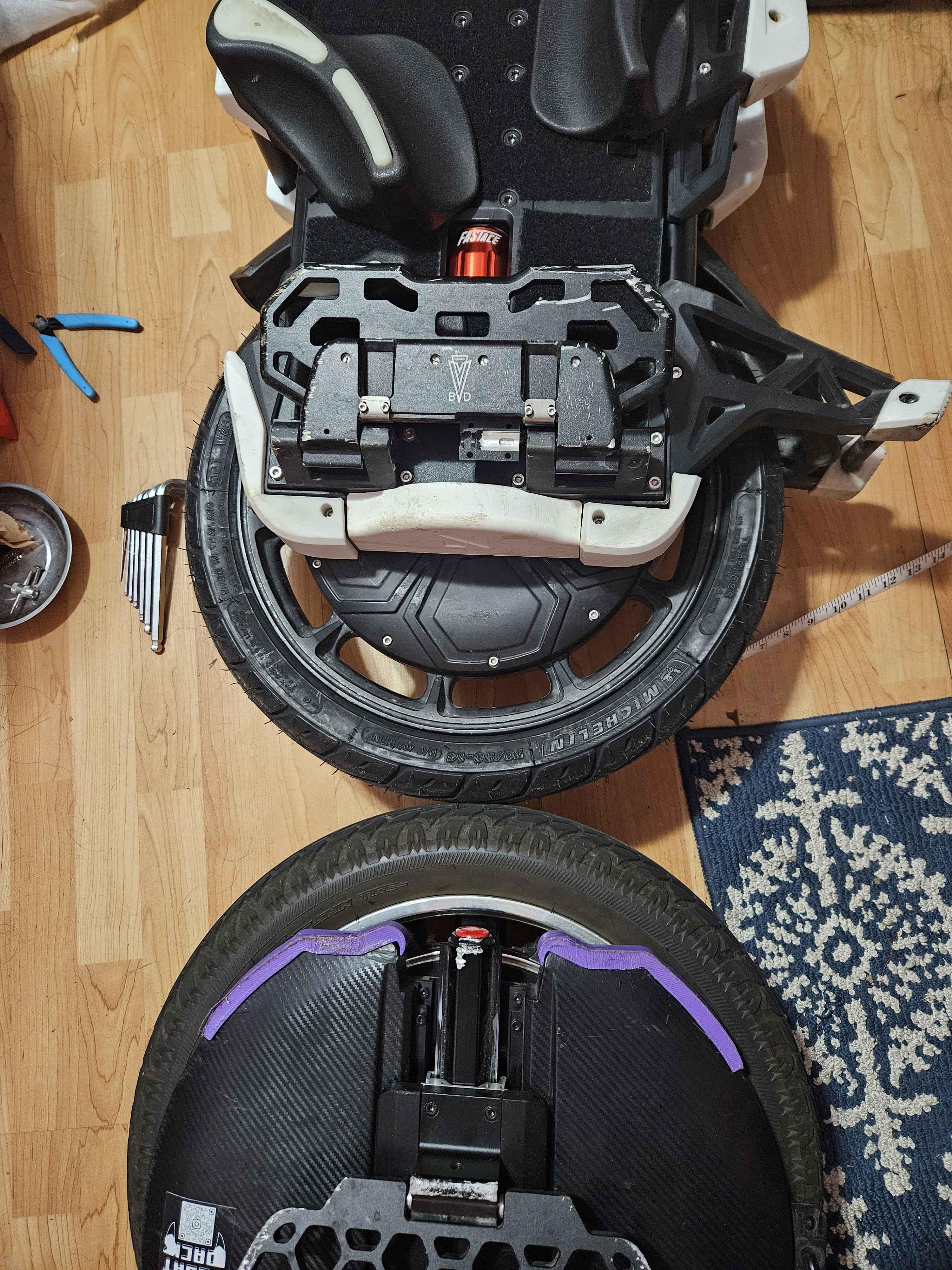 V11 with a Michelin City Pro 80/90 14 - Tires - Electric Unicycle
