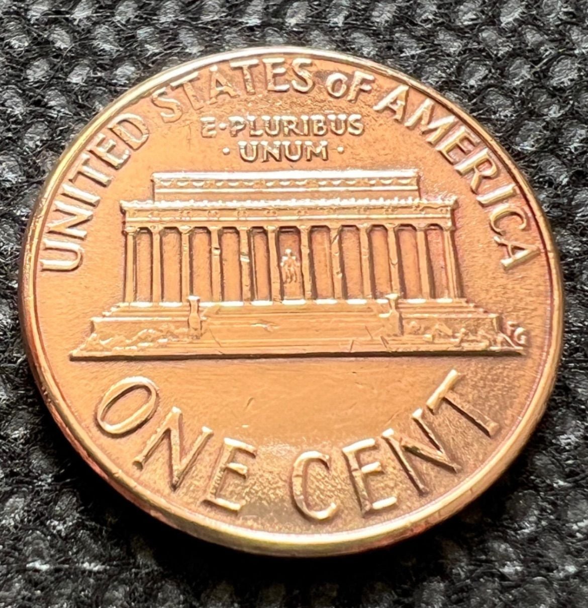 1975 Lincoln Cent – Possible Mint Error on “STATES” - US, World