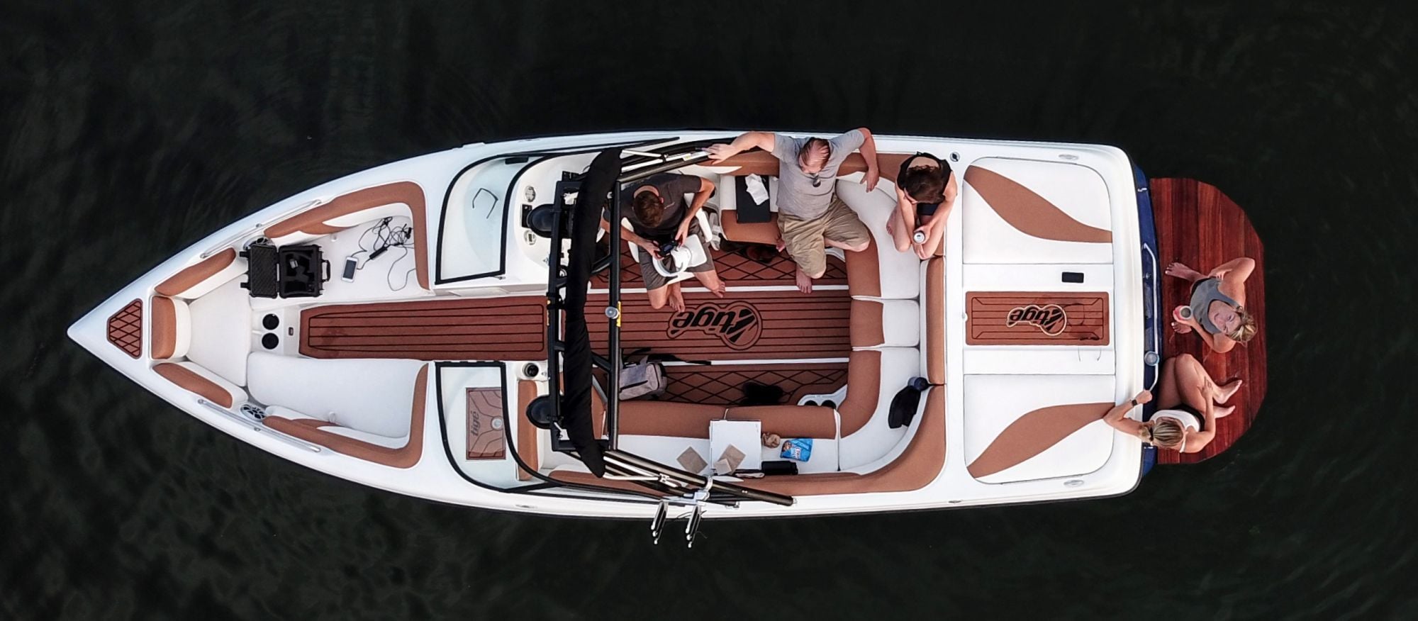 2001 Tige 23V Total Rebuild - Interior Updates & Refinish Projects