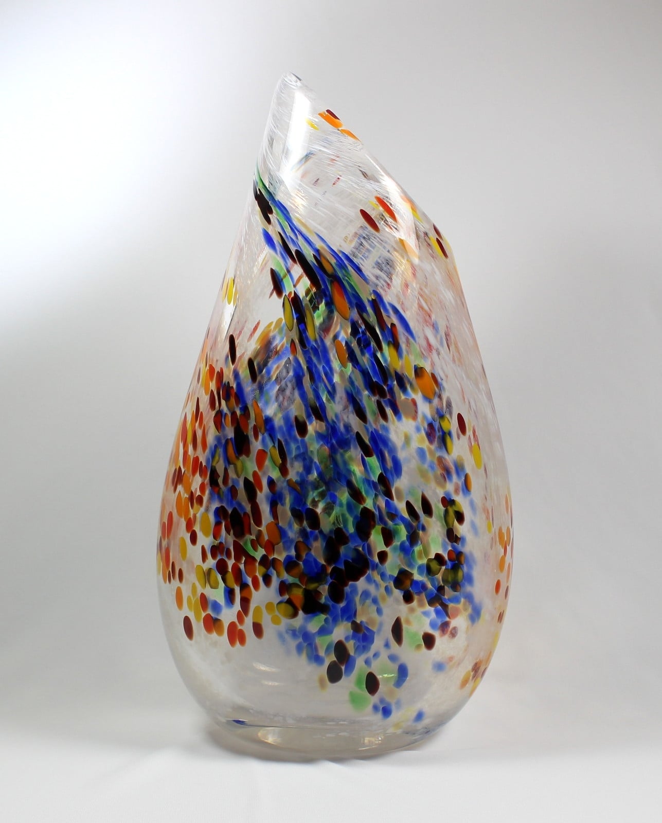 The Avenue Gallery – Feature Artist – Guy Hollington