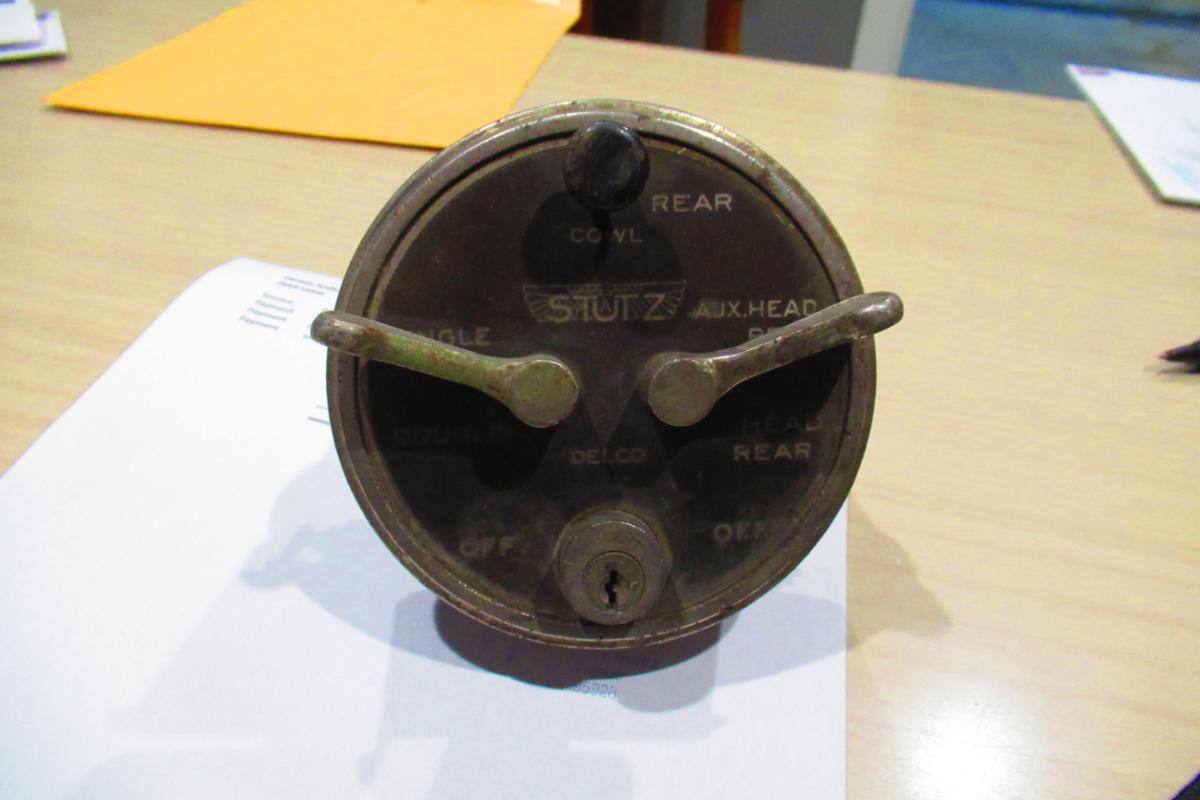 Stutz Delco combined light/ignition switch - Automobiles and Parts ...