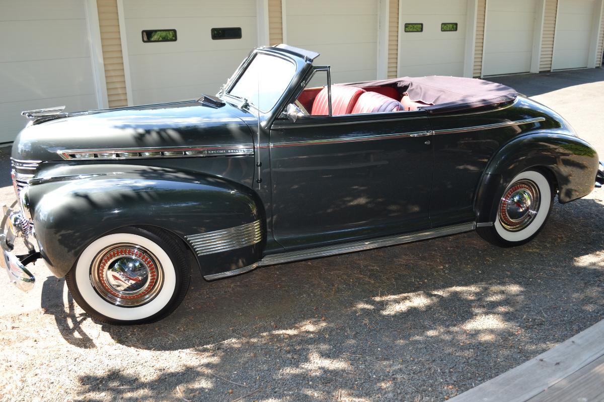 Chevrolet Special De Luxe Cabriolet Low Rider 1941 – Modellino Auto Nero, Collezione E Regalo Per Appassionati