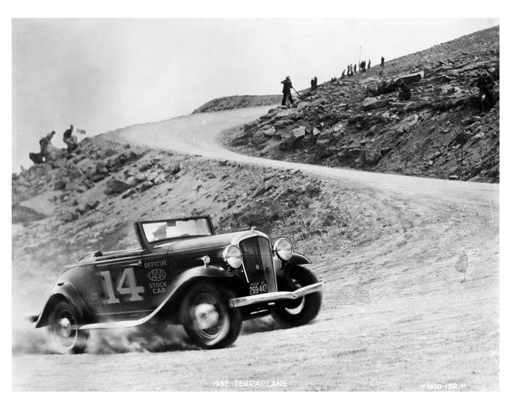 1932-and-1933-essex-terraplane-racers-period-photos-race-cars
