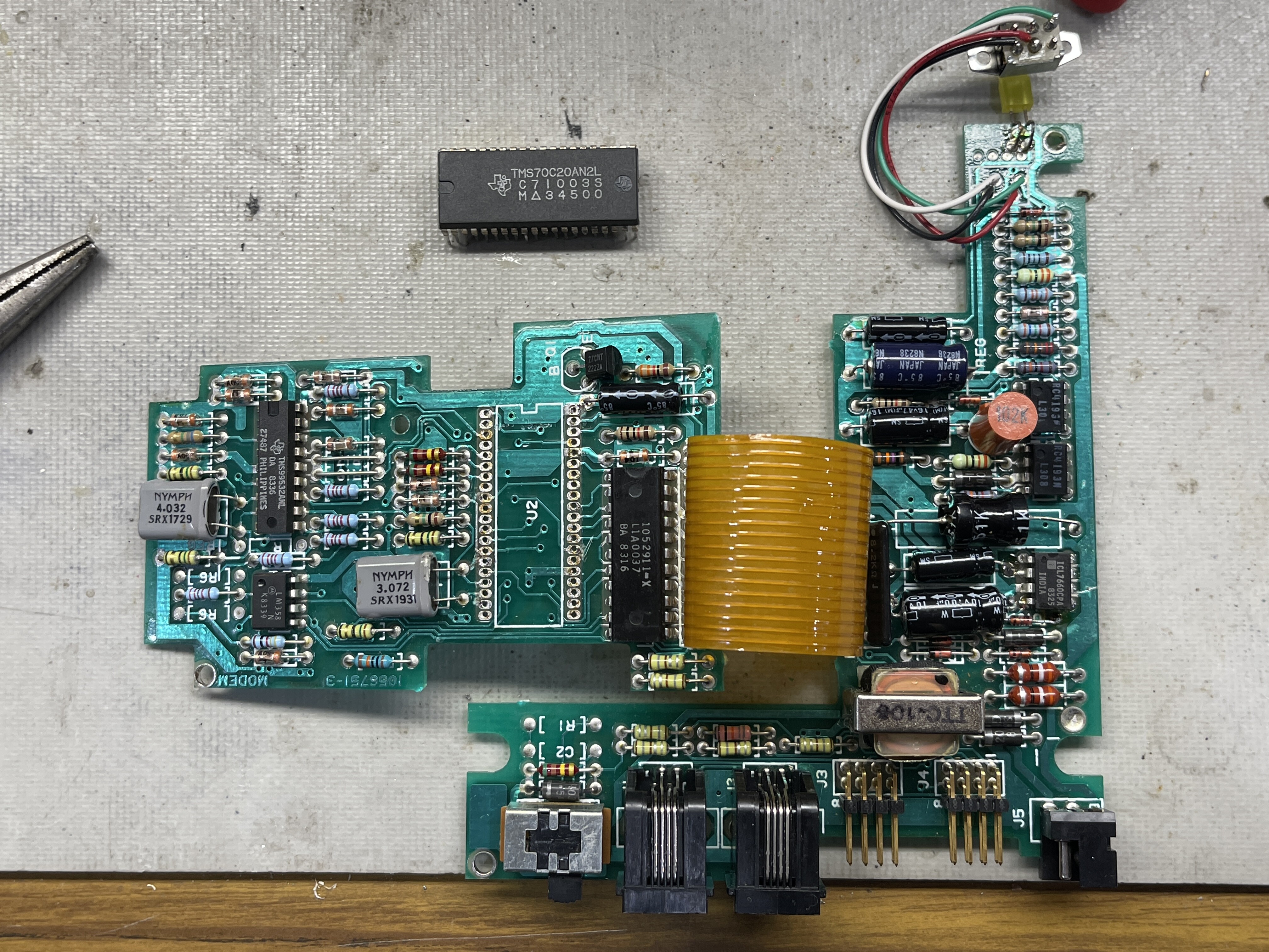 TMS7000 onboard ROM Dumping project - Tomy Tutor, CC40, 99/2, 99/8 ...