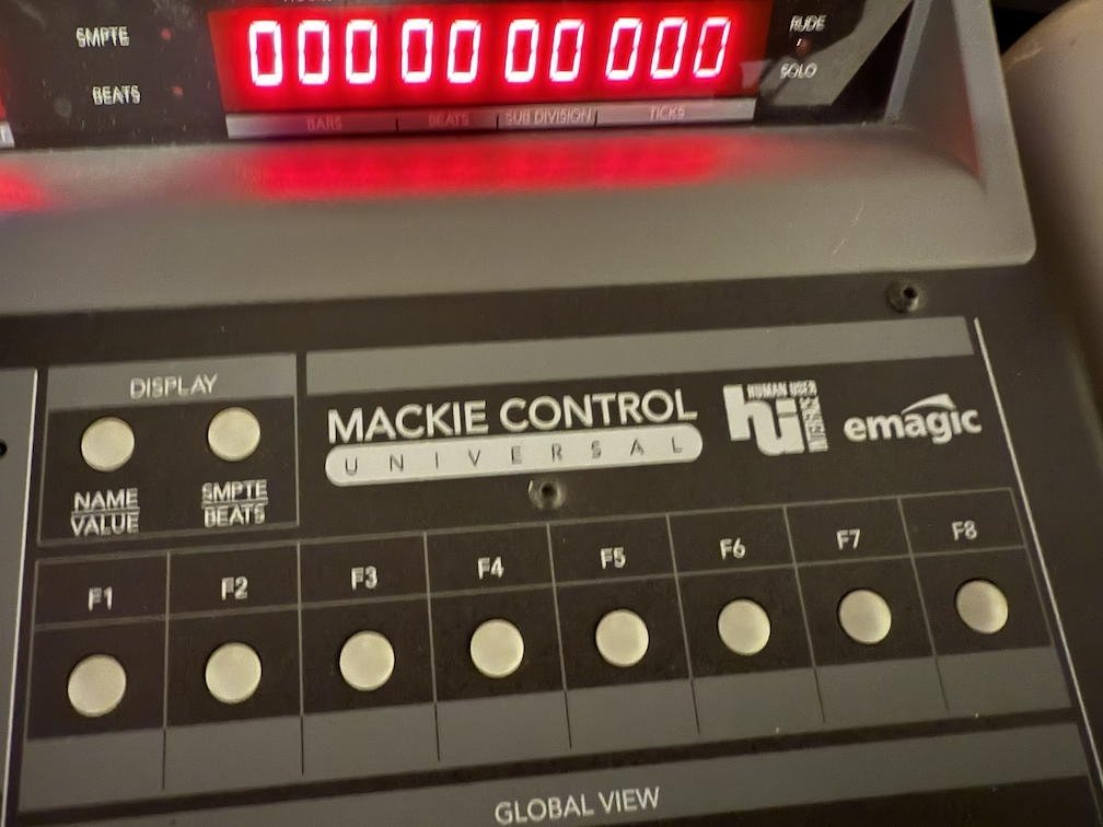 Mackie Control Puzzler - Logic receives midi and responds