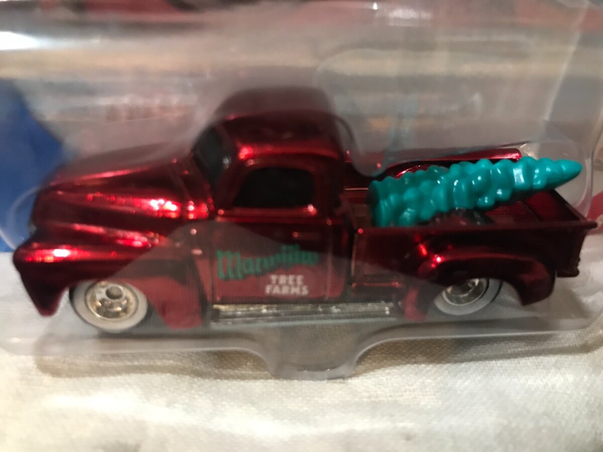 Holiday Rods Christmas 52 Chevy - HWC & Premium/Collectible Series