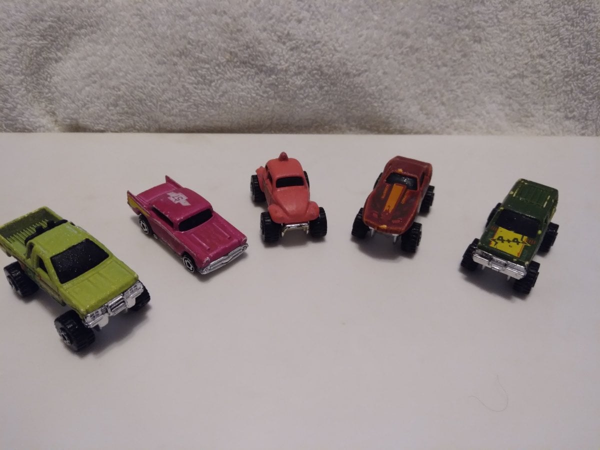Flea Market micro color racers - Hot Wheels Locator (Finds