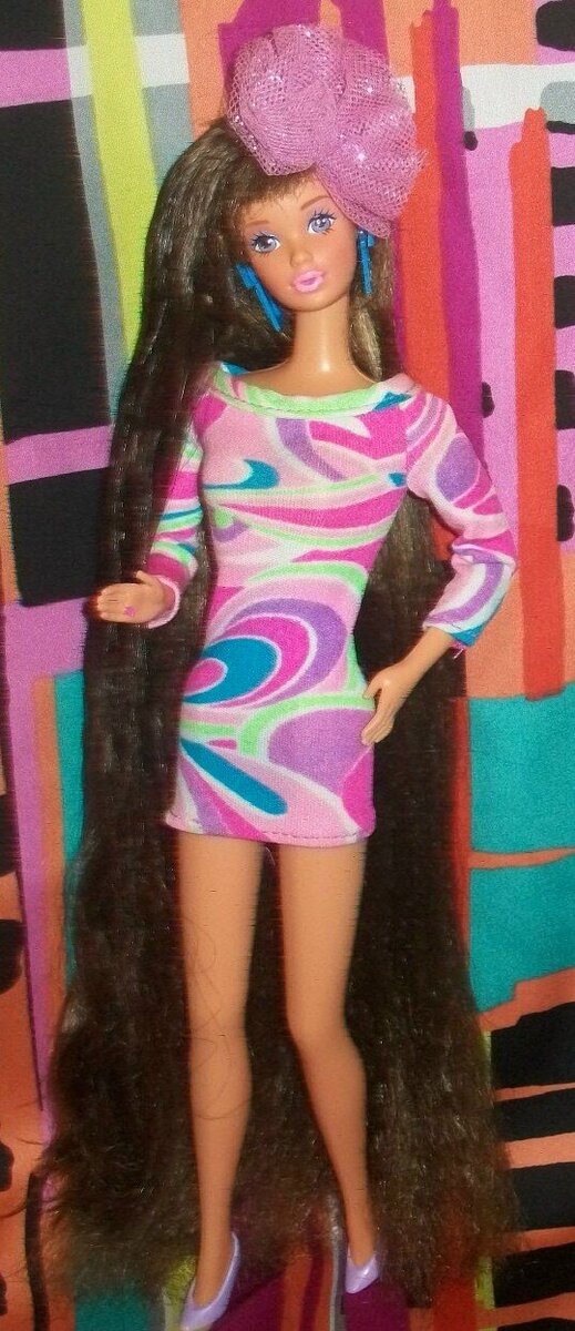 1991 Totally Hair Whitney.JPG Barbie Mattel Creations